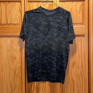 Metal Vent Tech Short-Sleeve Shirt